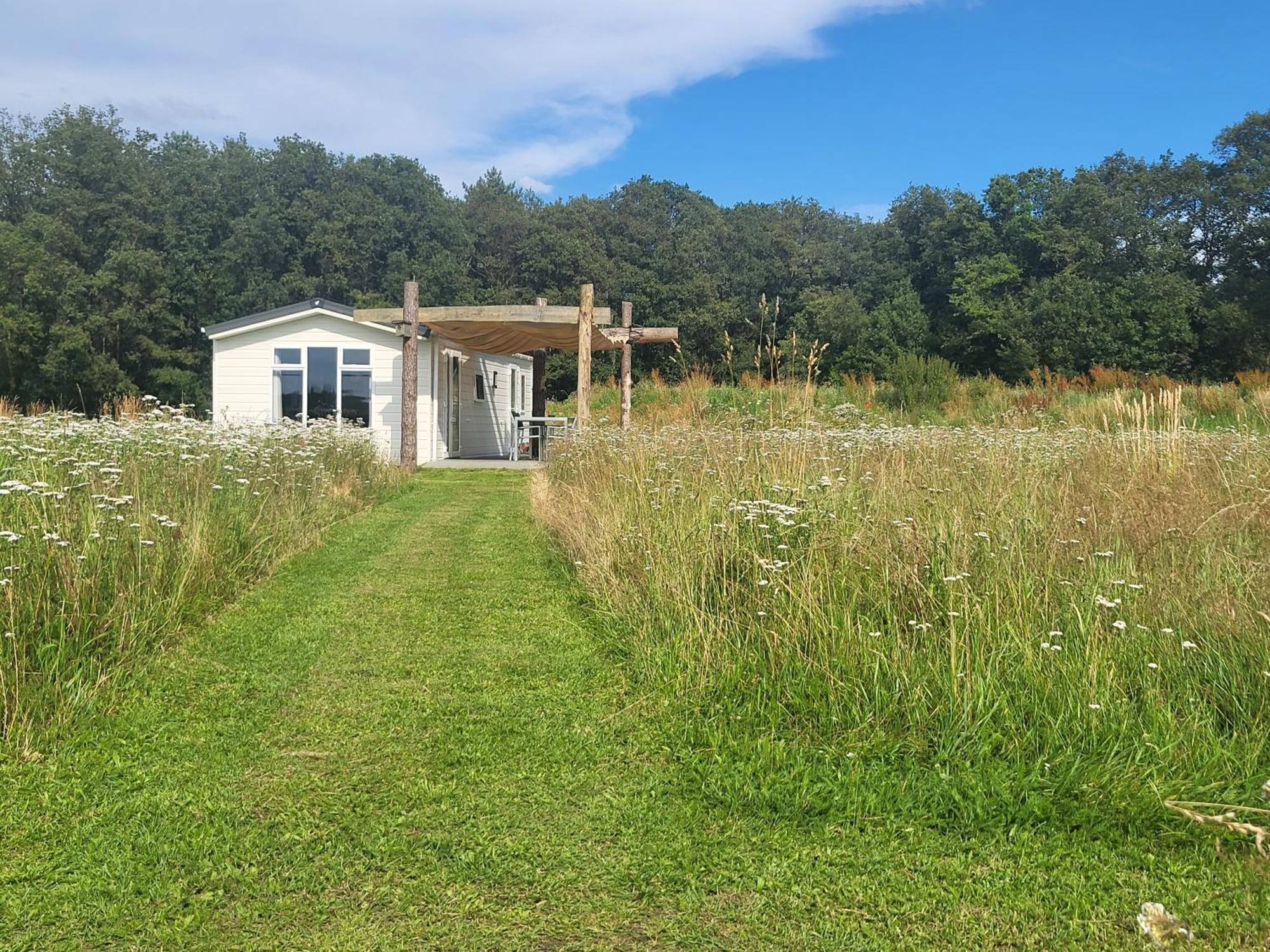 Hoeve Twente - De Bonte Specht Villa Heythuysen ภายนอก รูปภาพ